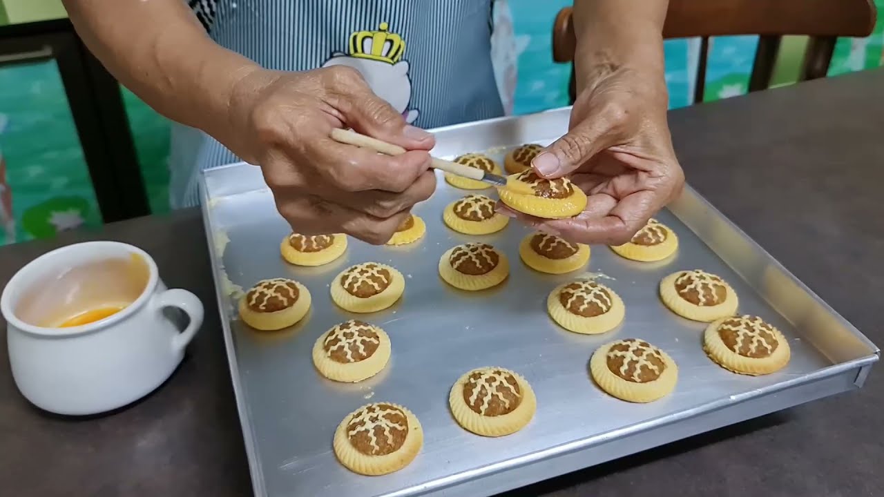 Authentic Nyonya Pineapple Tarts