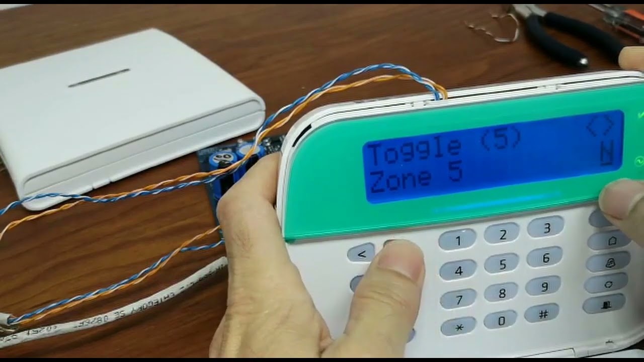 Configuración de Zonas en panel (HS2032) de DSC
