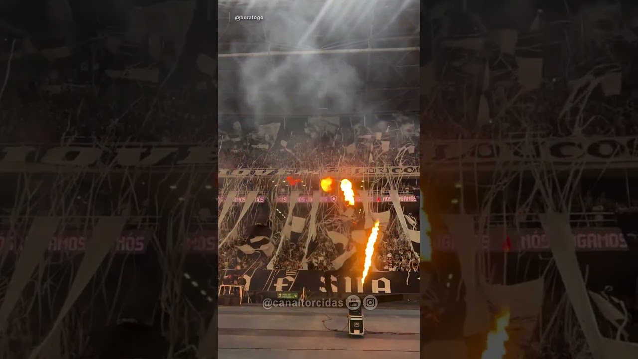 Torcida do Botafogo, hoje (11), no cl&aacute;ssico diante do Vasco, pelas quartas da Copa do Brasil.