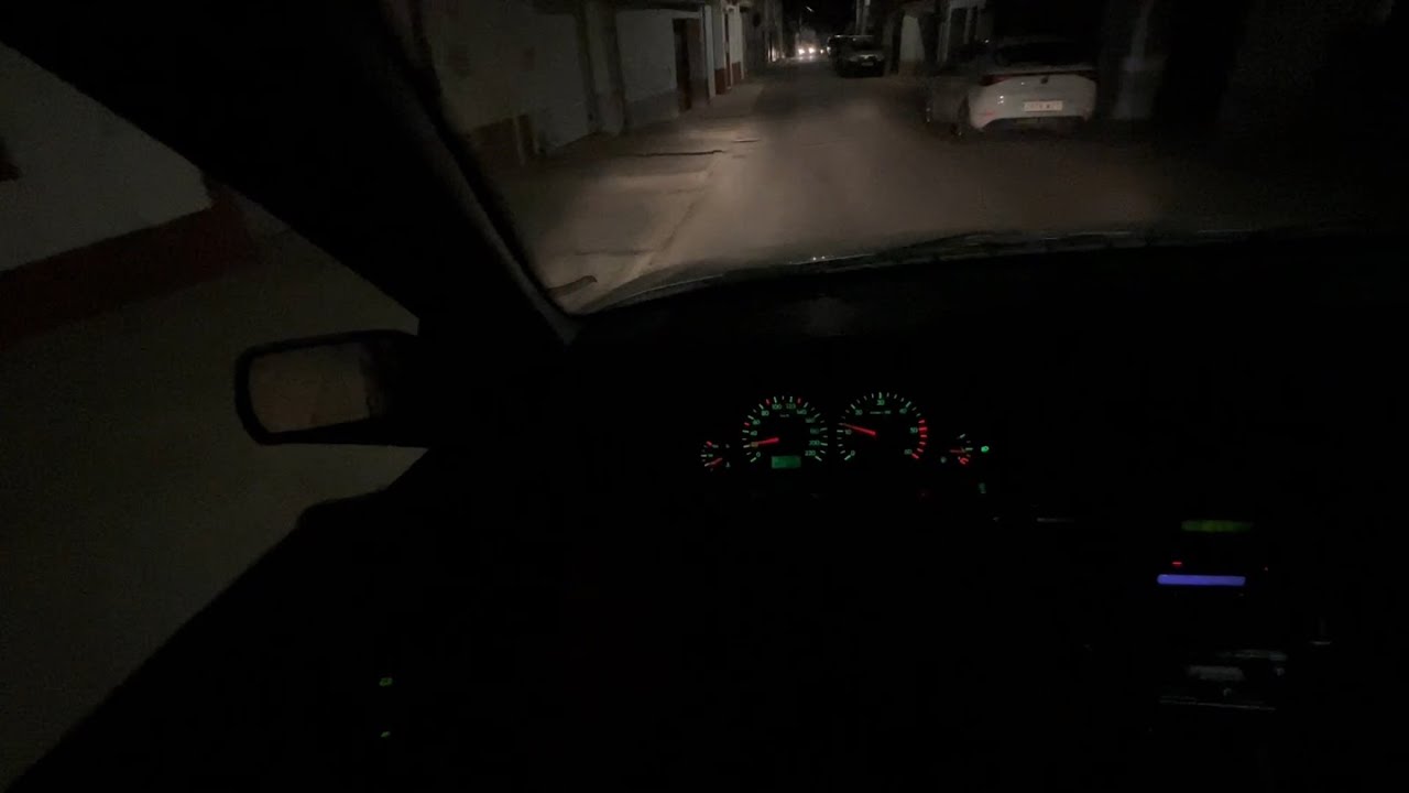 POV Relaxing Drive in Town In My Old Citro&euml;n | Chill Night Drive In an Old Diesel Car