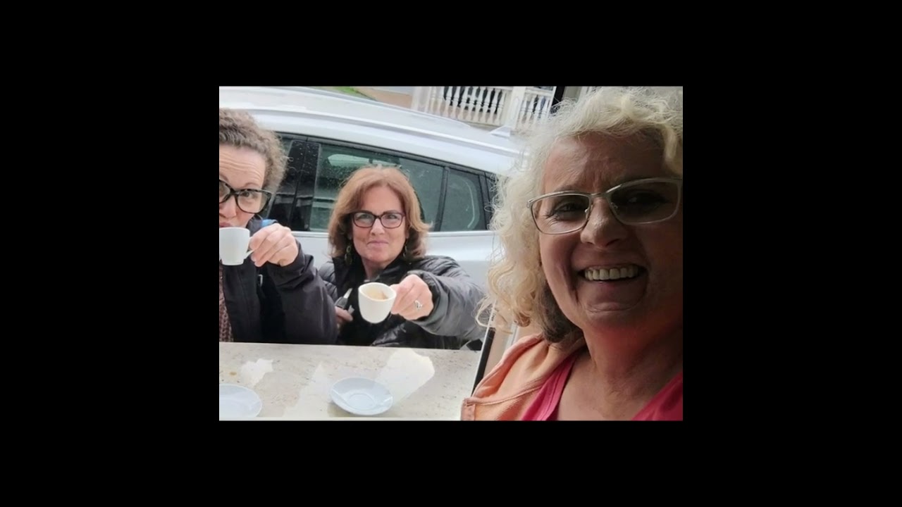 na tazzulella de caffè