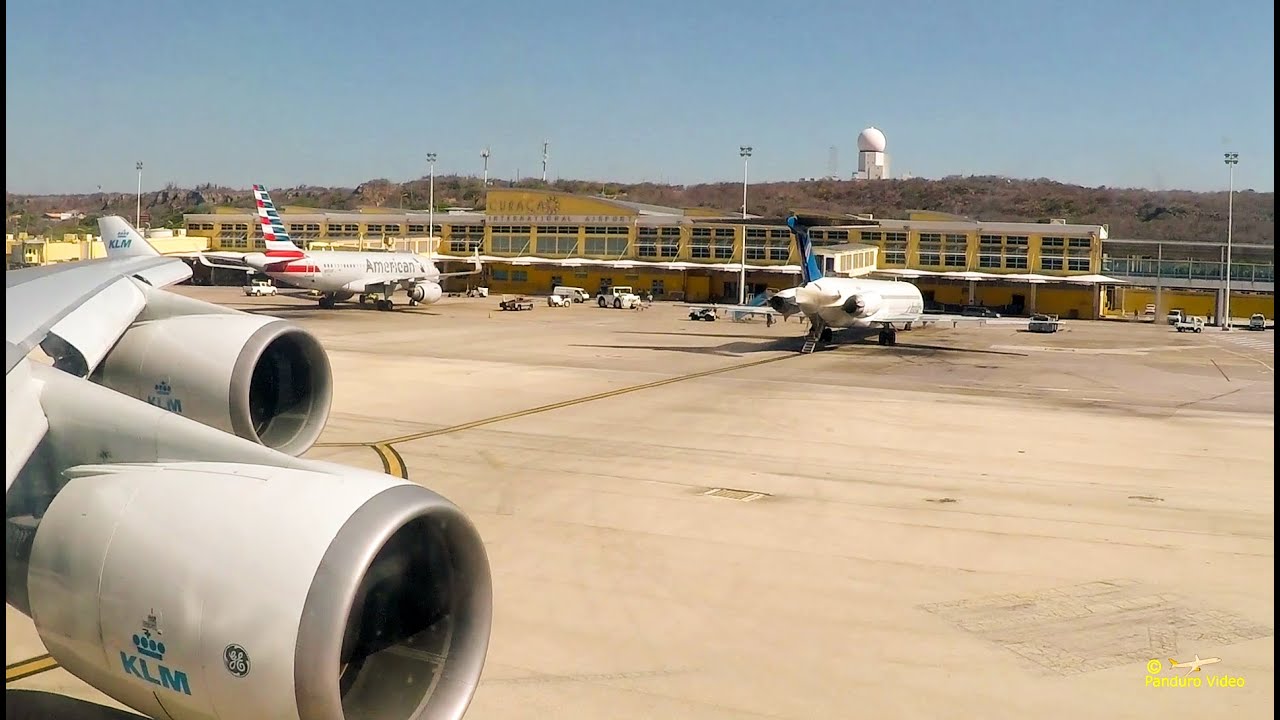 Flight  Curacao Amsterdam CUR - AMS (KLM747)