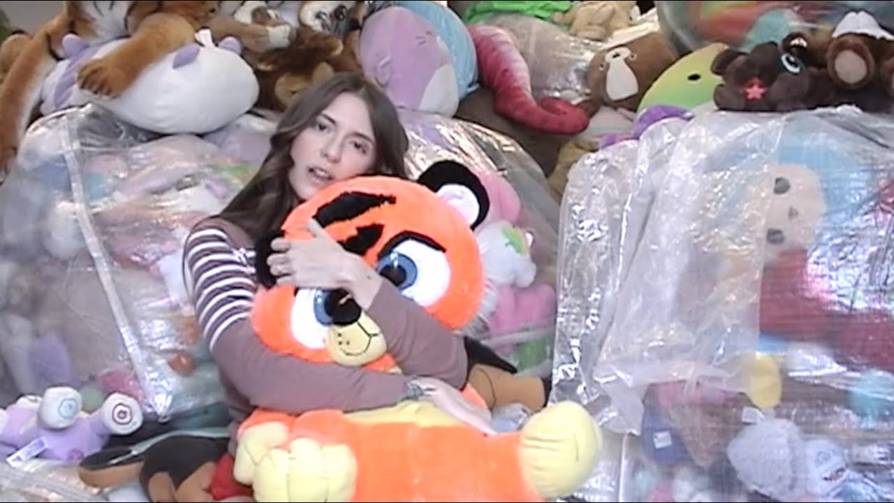 stripmallravestarrr — “2much” (Официальный музыкальный клип)