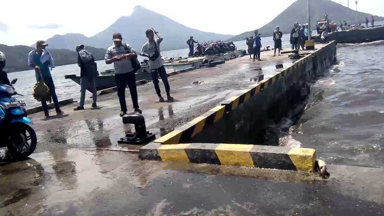 Amukan laut ternate!