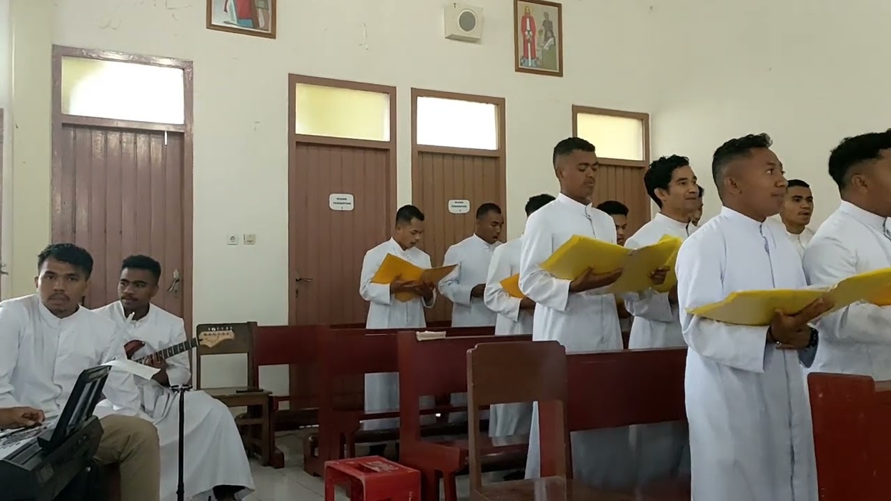 Kami Membawa Persembahan// NSSK Choir