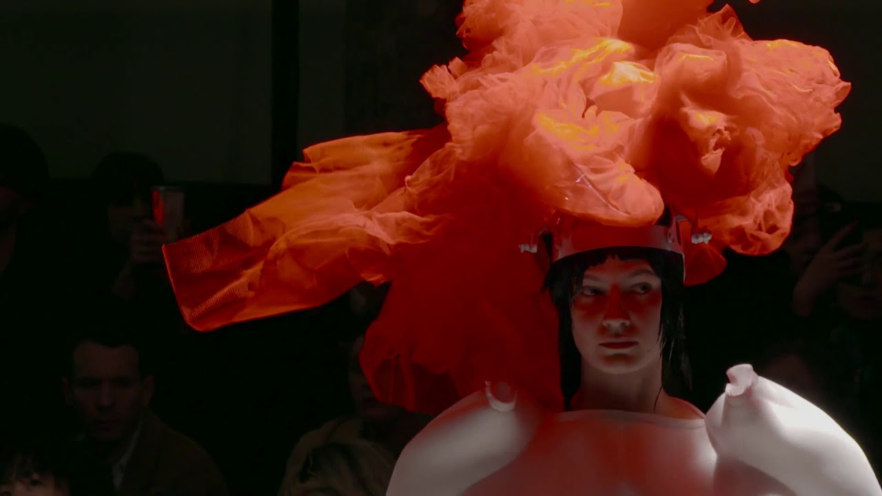 COMME des GARÇONS Autumn / Winter 2020 - 2021