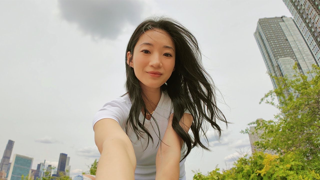 practicing letting go | living alone in nyc in my 30s