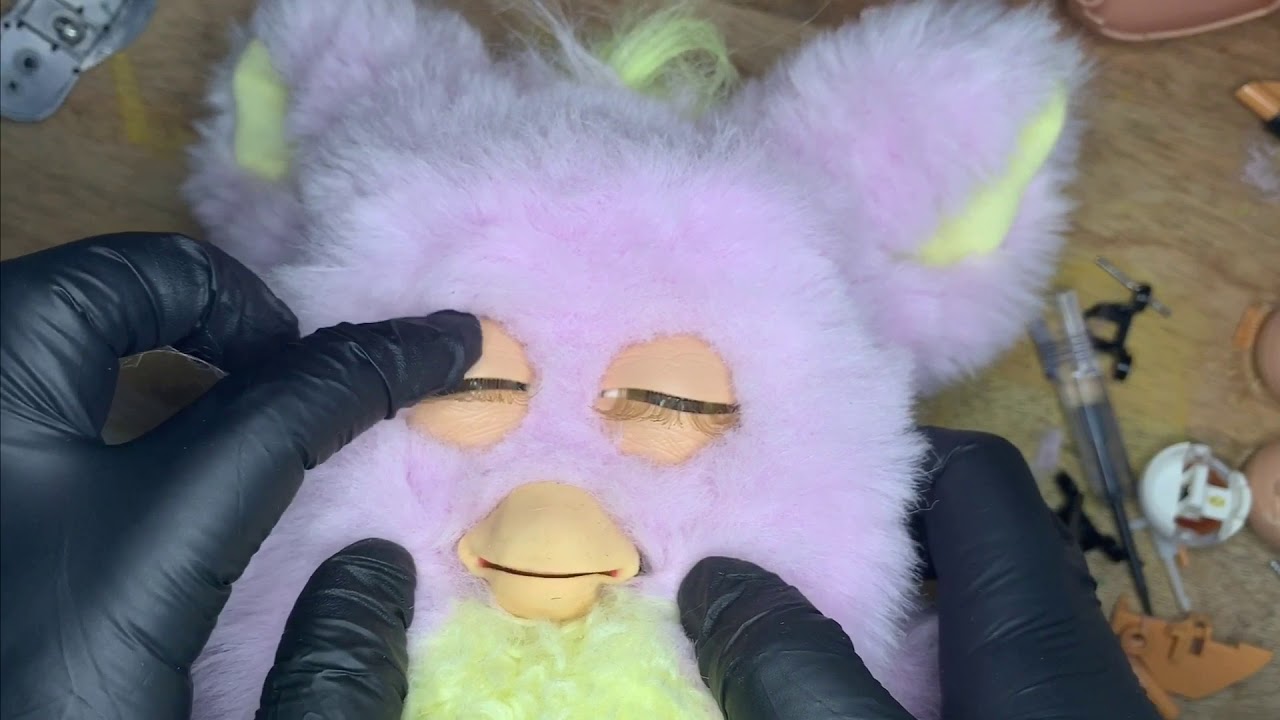 퍼비 고치기 Part 4 : 퍼비 털옷 다시 입히기😆 Fixing the Furby Part 4 : Put Furby's fur back on😆