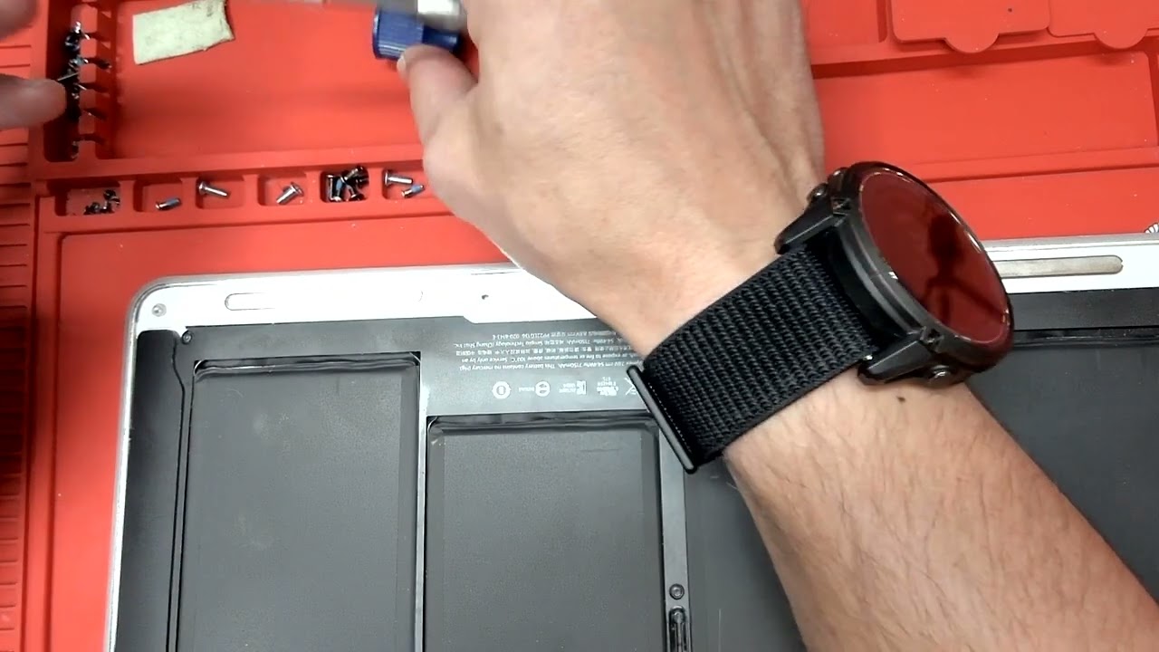 Трекпад Macbook Air не щелкает