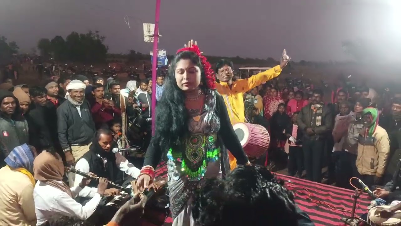 बिजली देवी प्रोग्राम खेड़ाबेड़ा में। 