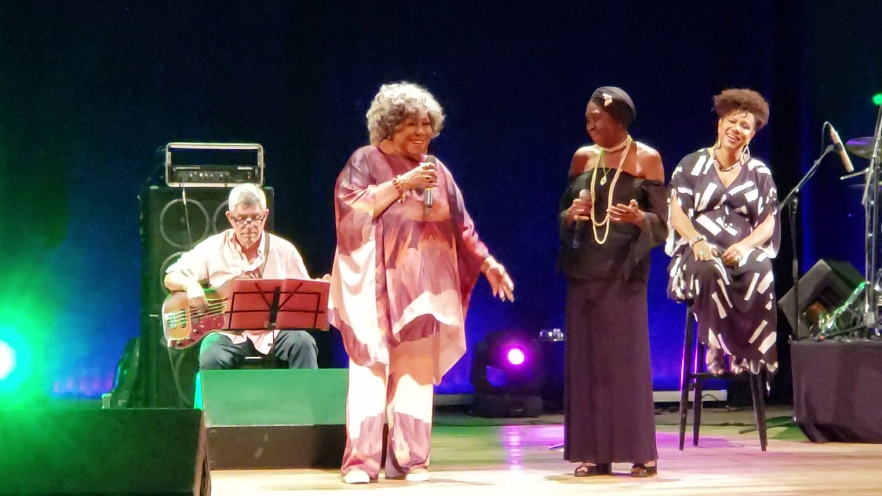 Áurea Martins e Alcione em Nunca de Lupicínio Rodrigues