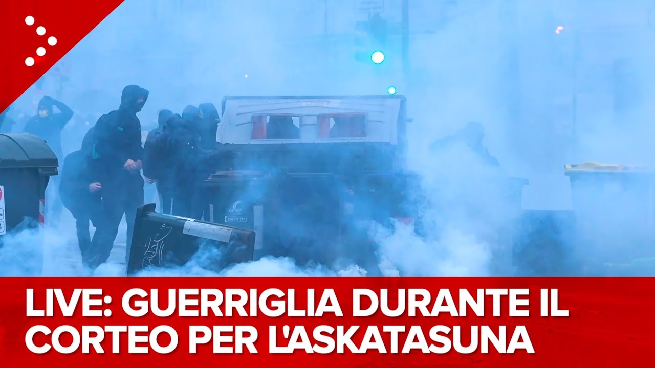 LIVE Scontri a Torino al corteo dopo sgomebero Askatasuna. Guerriglia: diretta video