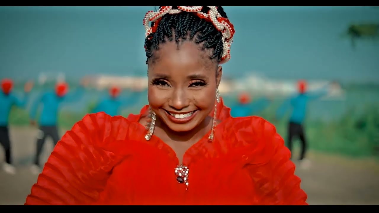 Kirayudani (Official Video) A Yunus Ft Asiya Chair lady