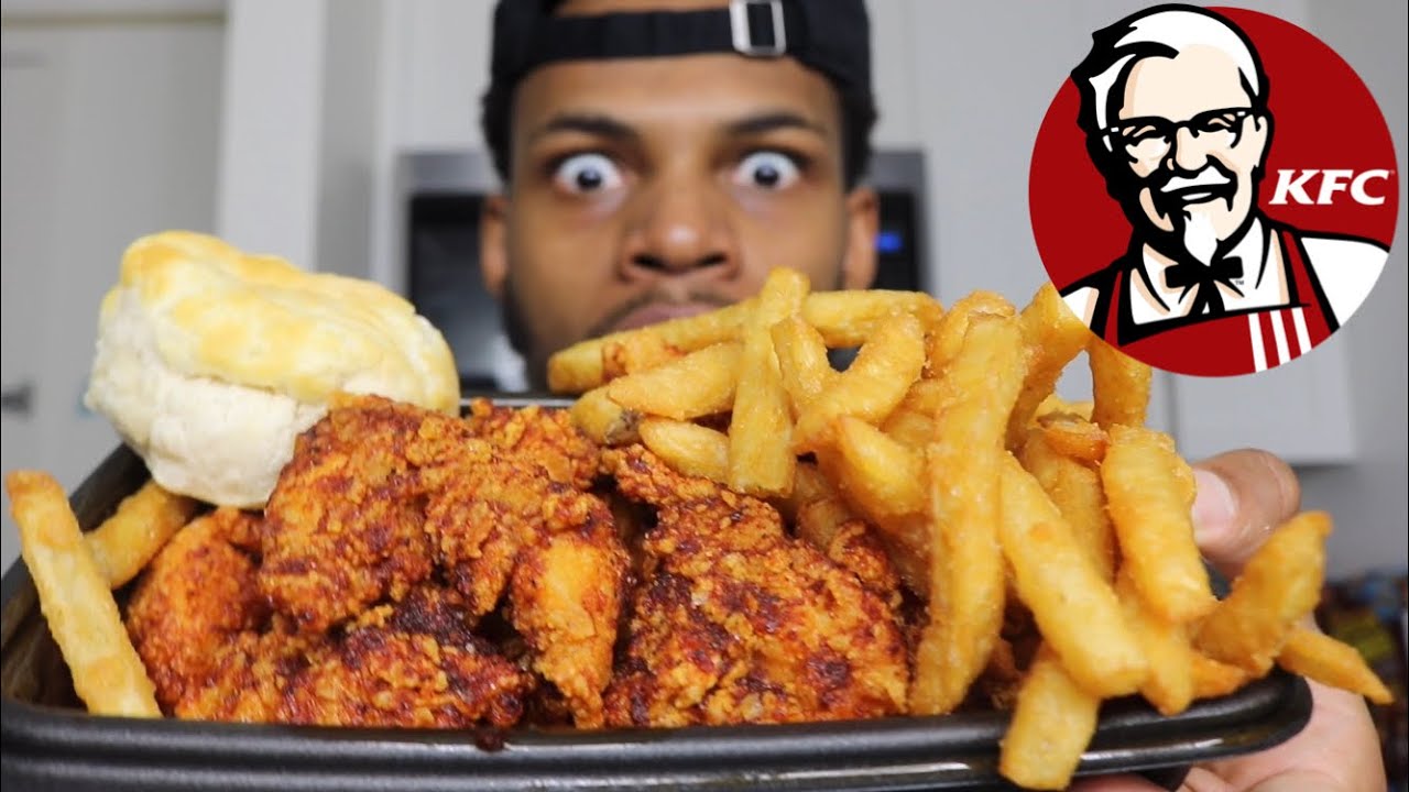 EATING KFC NASHVILLE HOT CHICKEN WINGS AND FRIES!!!!