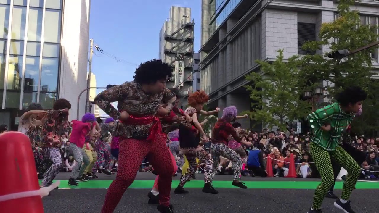 御堂筋ランウェイ2017 登美丘高校 オバちゃんダンス 11月12日 2016年卒業生