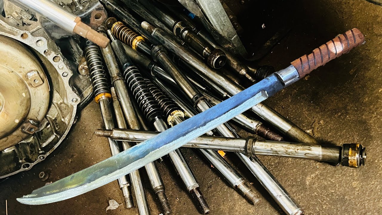 SWORD MAKING | FORGING A POWERFUL SWORD FROM THE BROKEN PUMP
