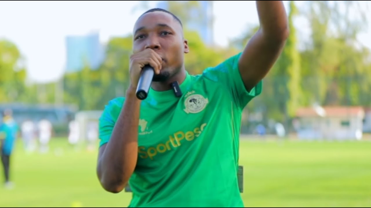 VIWANJANI | Mzize aonesha ufundi kwenye kuimba singeli, Mashujaa FC watamba na siku yao