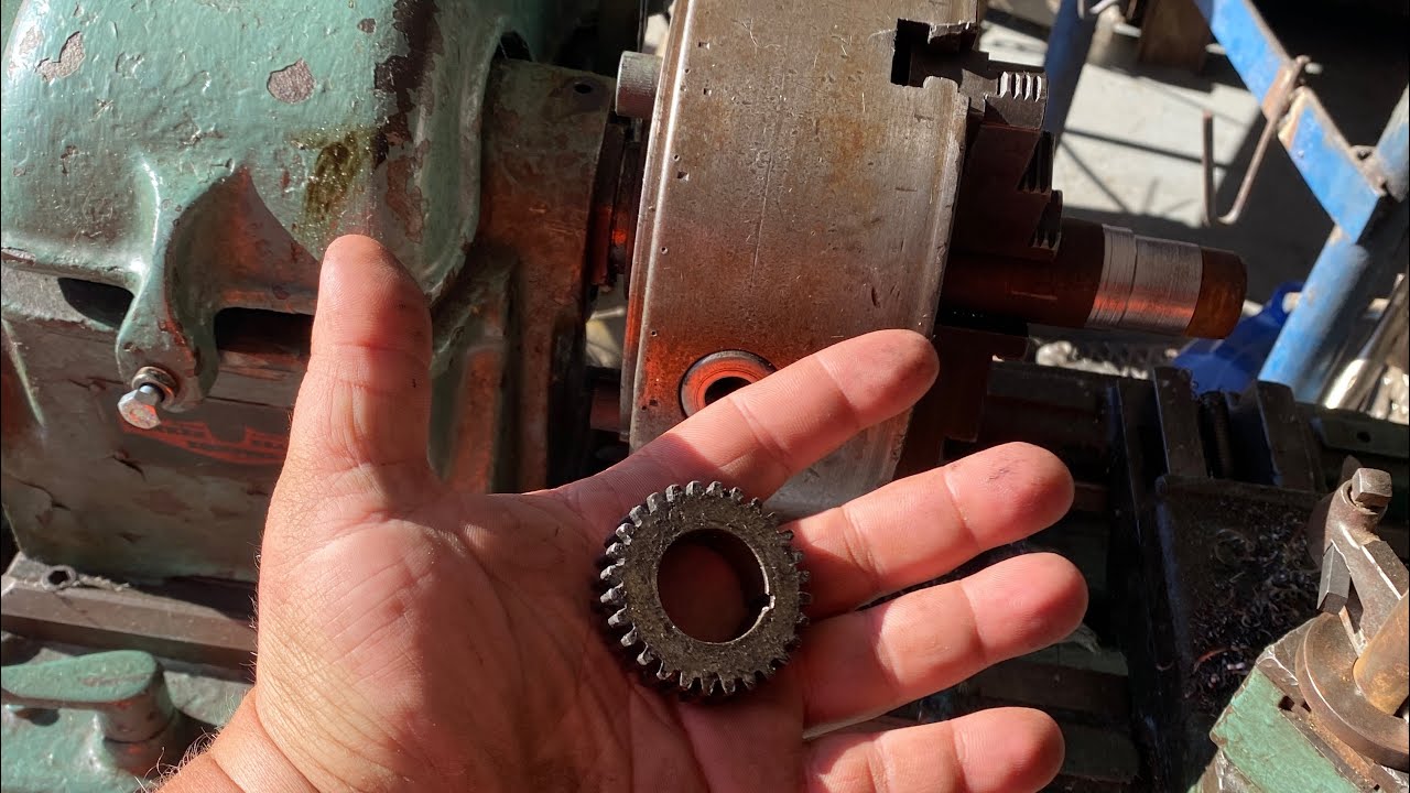 Installing the missing spindle drive gear on the atlas Clausing model 100 lathe
