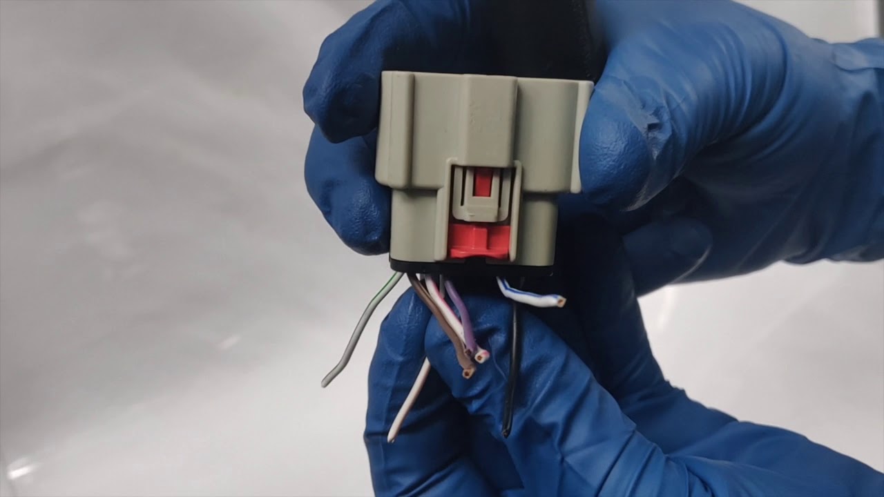 How to do the C4 connector pin swap for signal / fog lights issues on 2011-13 Chrysler vehicles