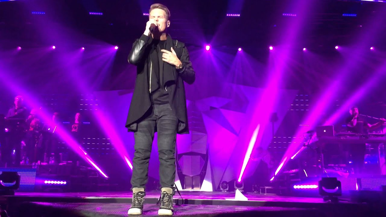 Cheek - Mitä tänne jää @ HK Areena 9.1.2016