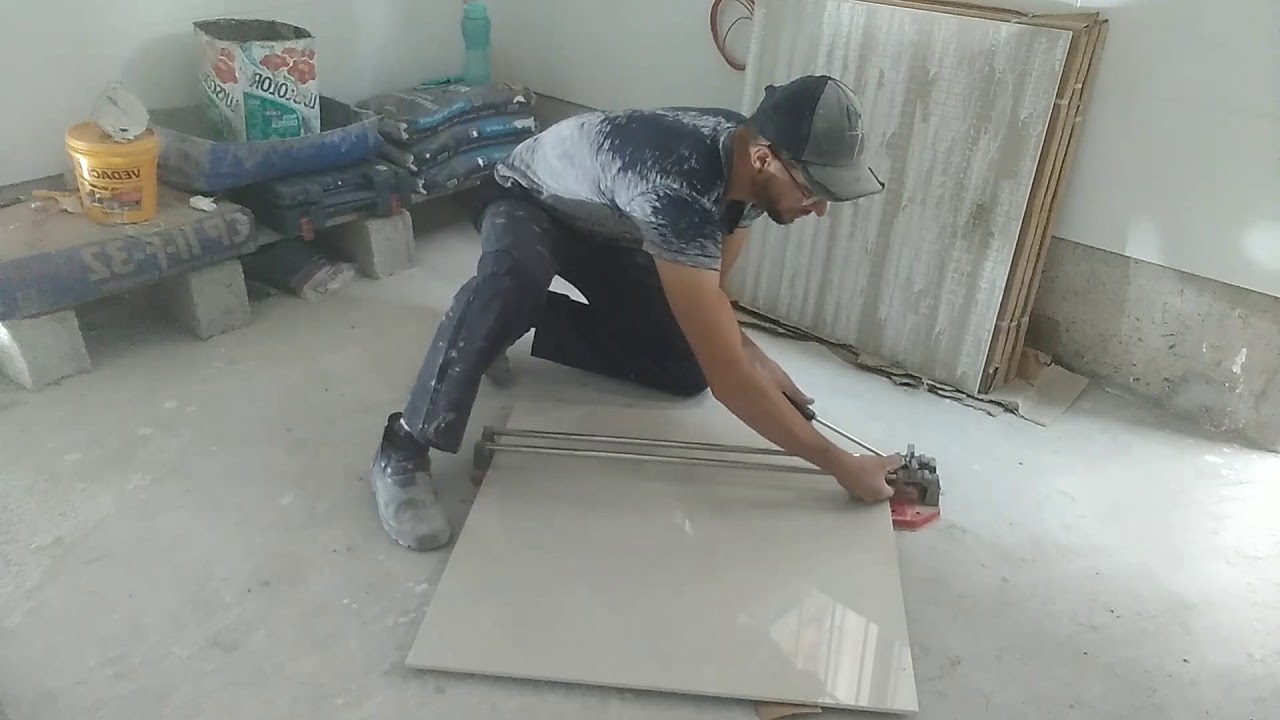 CORTANDO PORCELANATO RETIFICADO 80x80 c/ riscadeira de 75