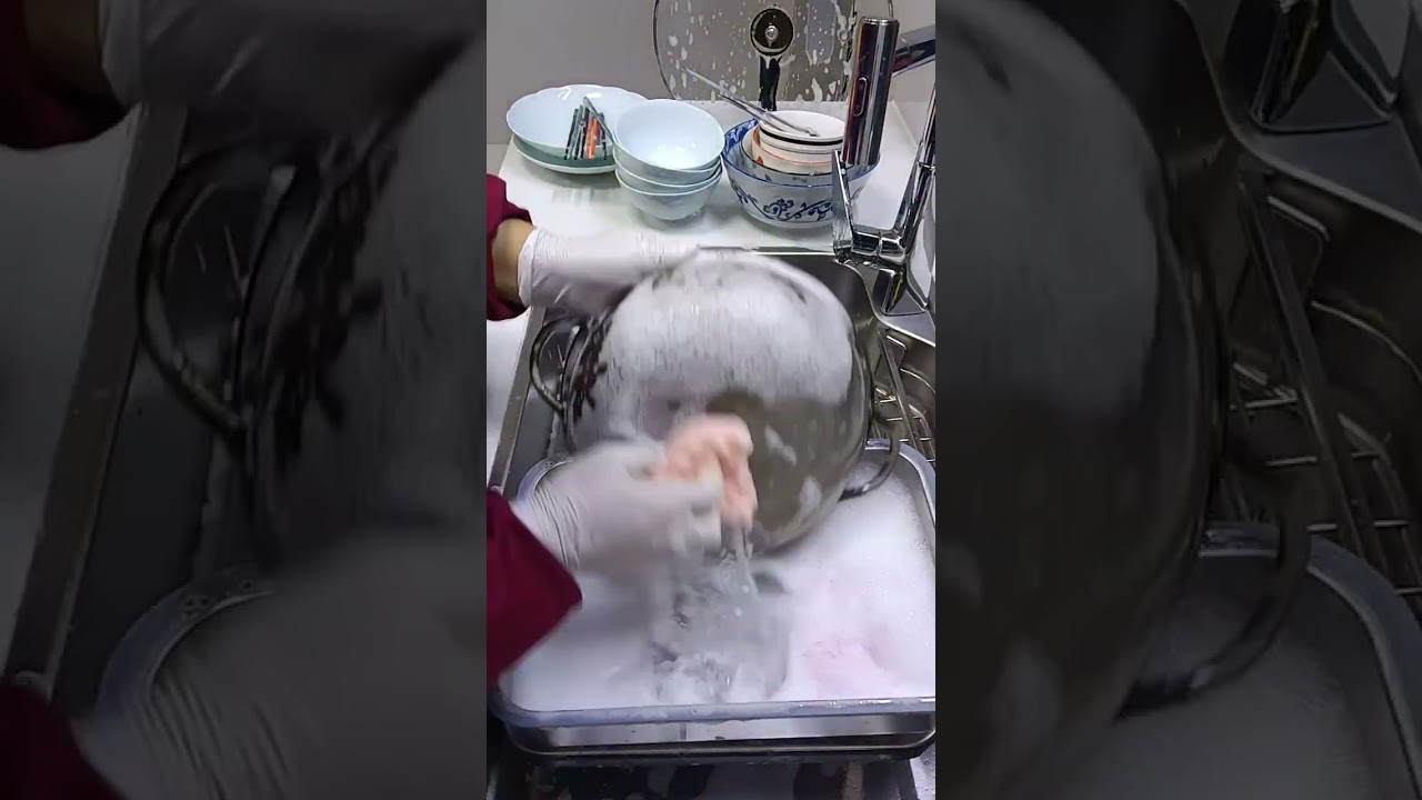 How to Clean a Greasy Pot Like a Pro - The Ultimate Guide