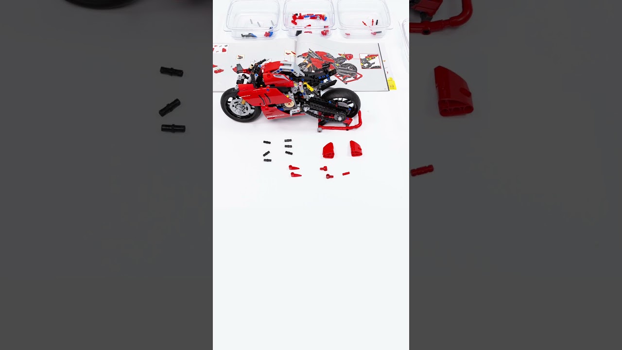 LEGO&reg; Technic Ducati Panigale V4 R 42107 #LEGO #timelapse #speedbuild