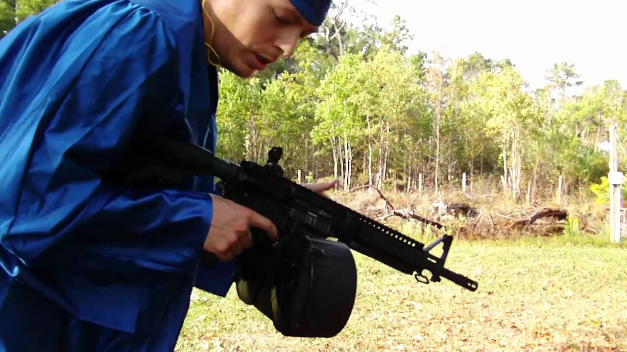 AR-15 (ARMATAC SAW-MAG 150 Round Drum Dump)