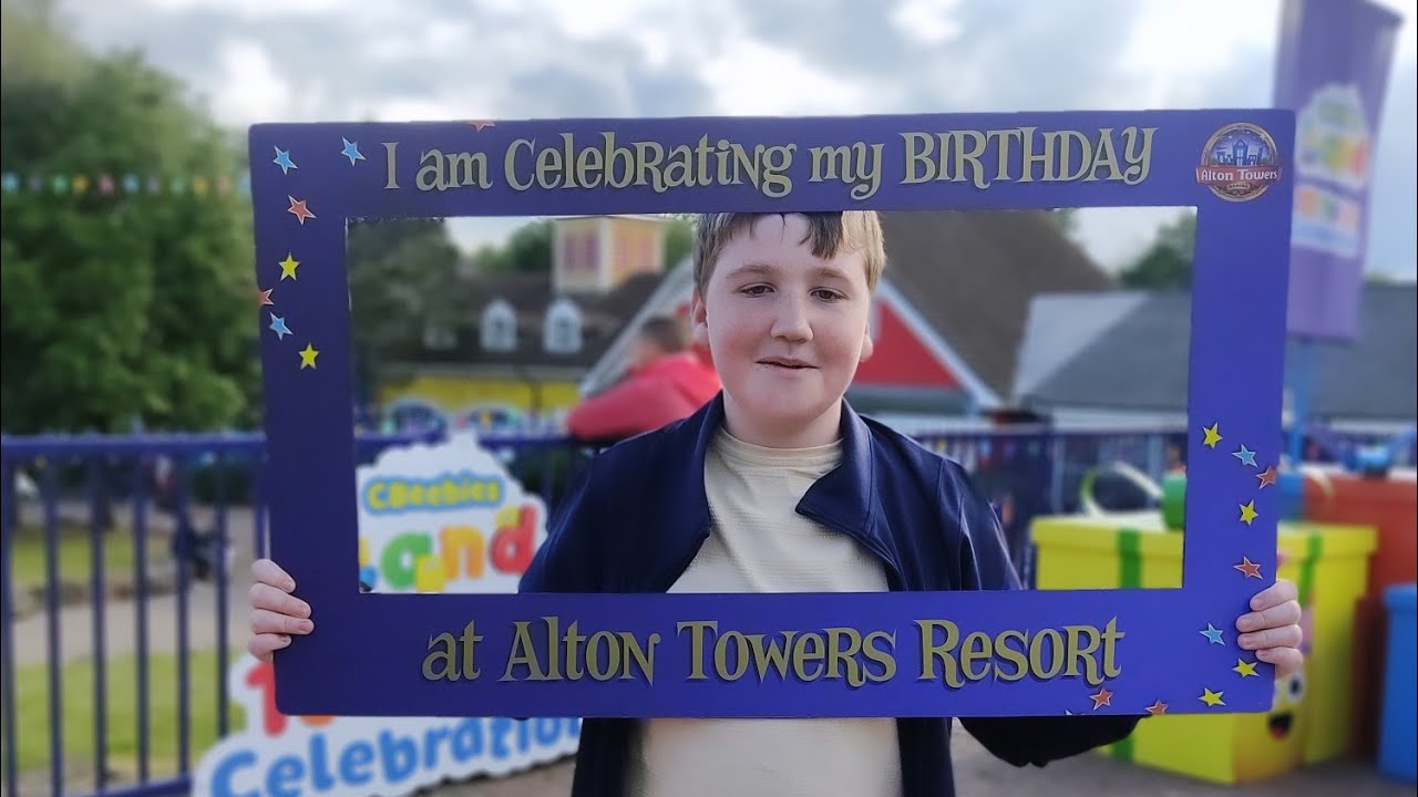 amazing day out at Alton Towers Theme park hardly any queues!!!