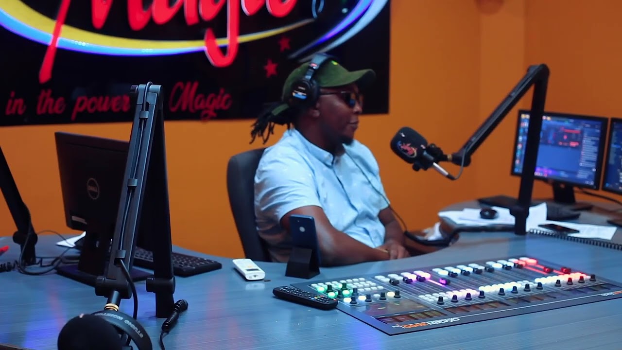 MAD ICE AFUNGUKA IDEA YA KUACHIA VIDEO YA BABY GAL NDANI YA MAGIC FM NA DIMATEO ZION