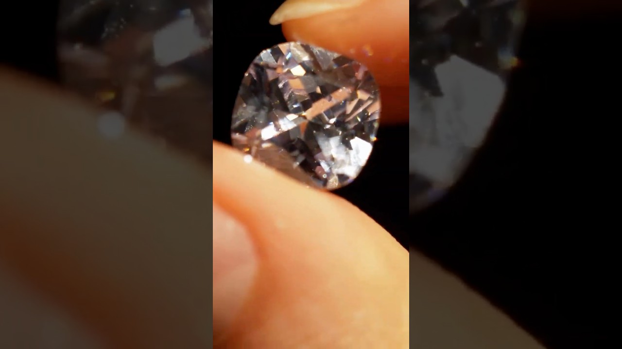What&rsquo;s Breaking the $80 Billion Global Diamond Trade?