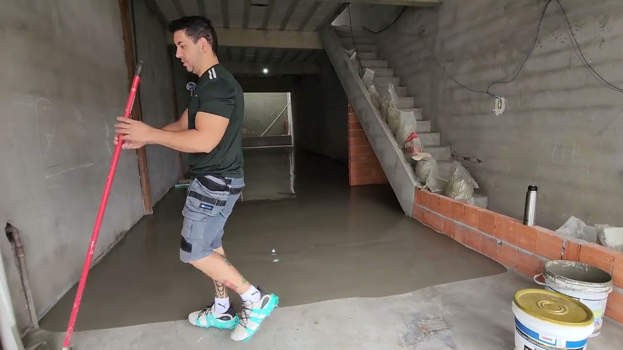  Cimento Autonivelante e Piso Líquido O segredo para ter um piso perfeito 