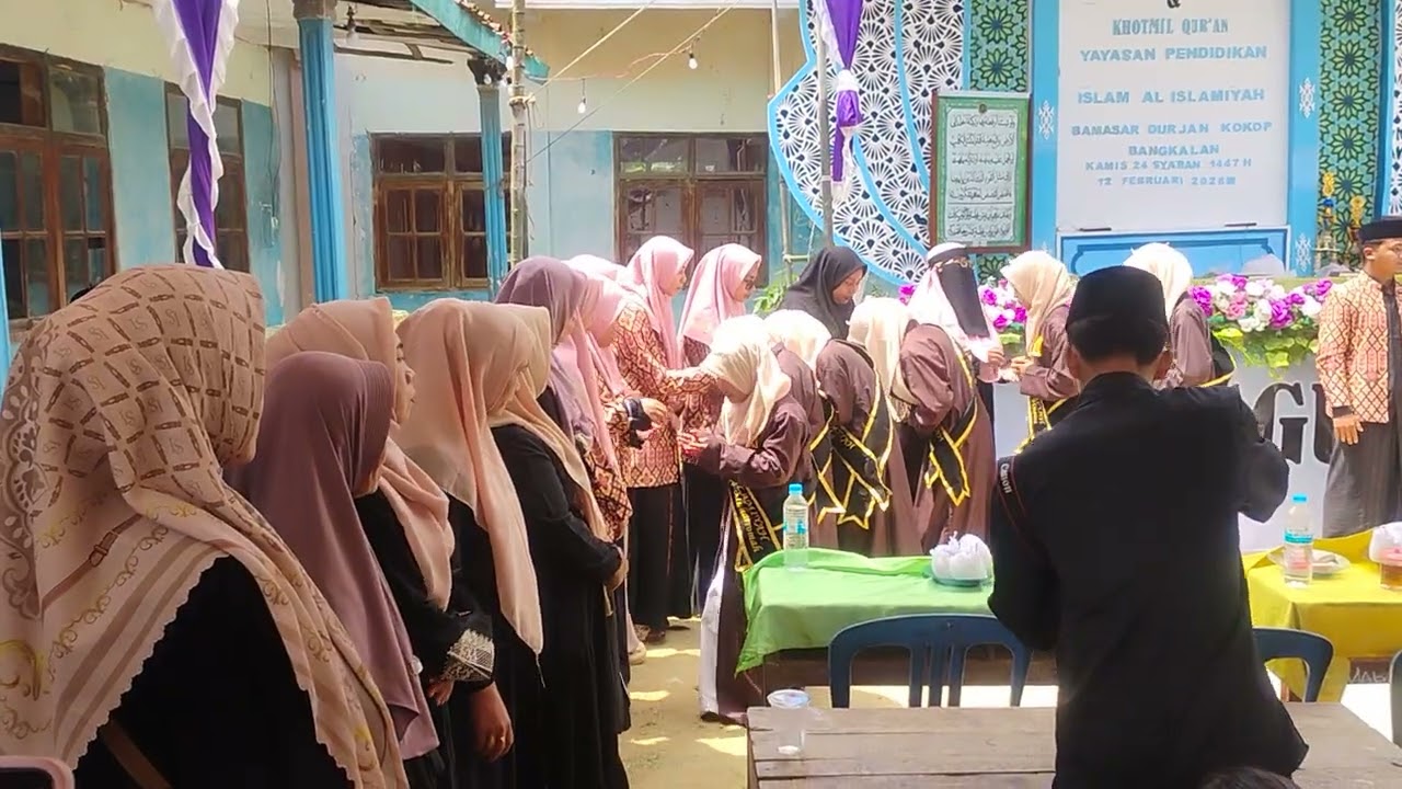 Salam songkem dari para wisuda TPQ