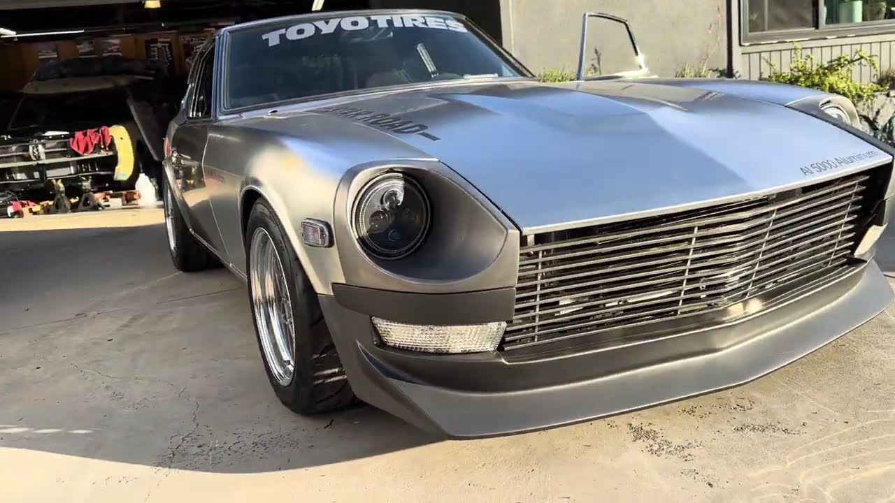 Aluminum 240z walk around 