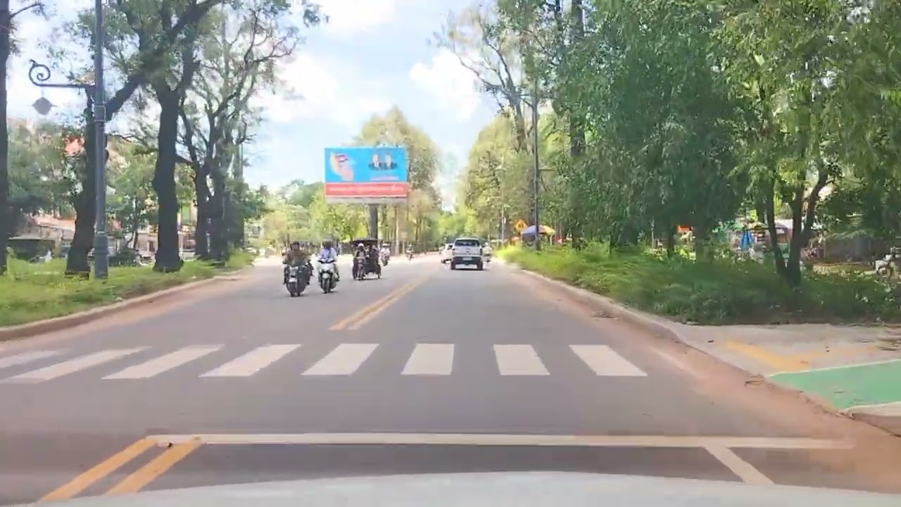 Siem Reap City Road Daily 