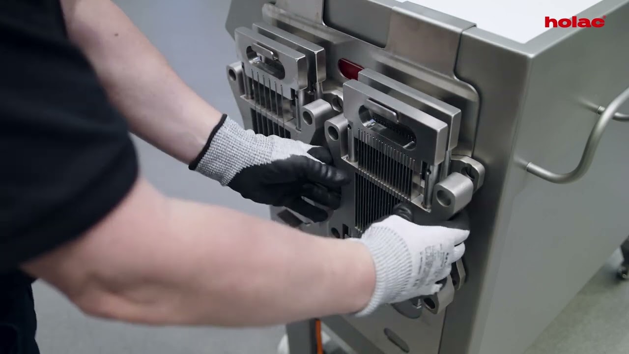 CUBIXX 100 L Werkzeugwechsel und Reinigungsstellung