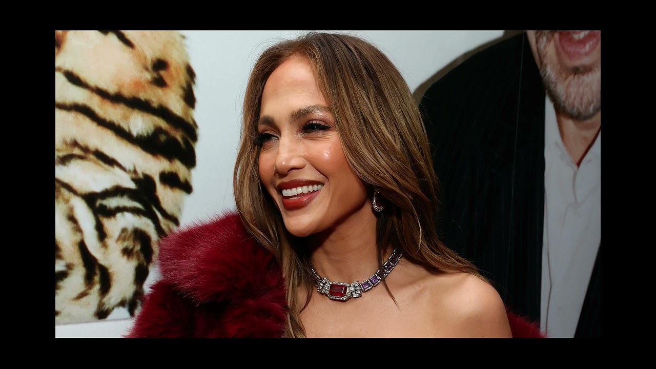 Steal Jennifer Lopez’s Cozy V-Day Look For Under $30!