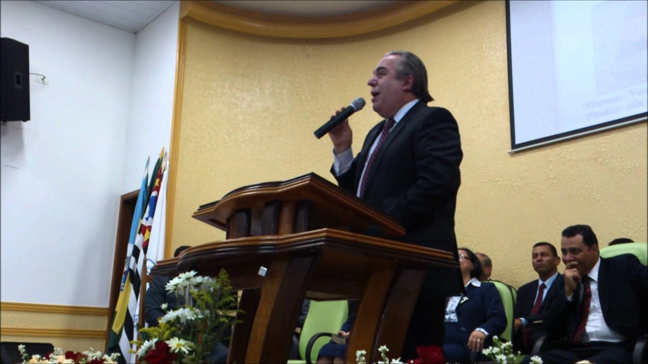 Adilson Rossi  Cantar é meu dom.