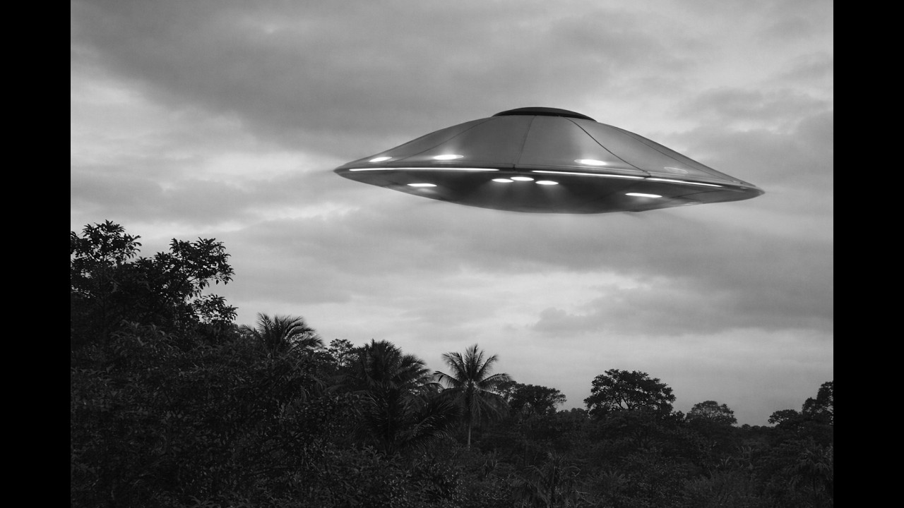 Aliens in Puna!