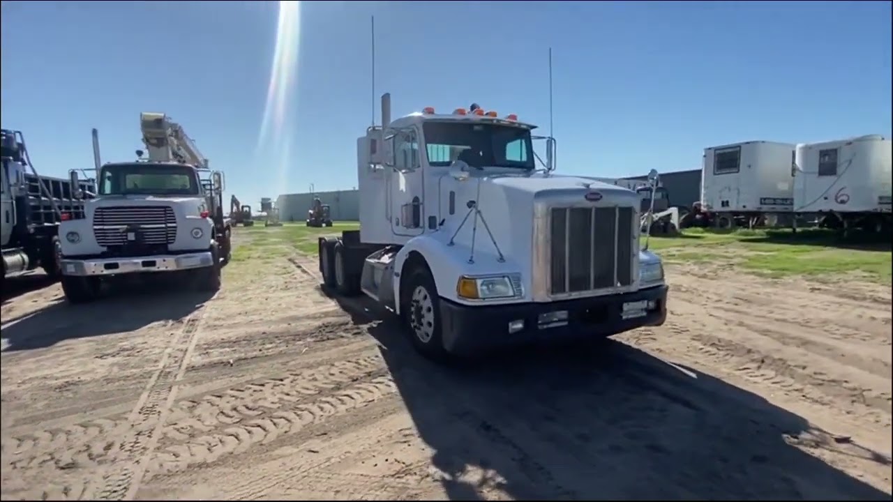 2002 PETERBILT 385 For Sale