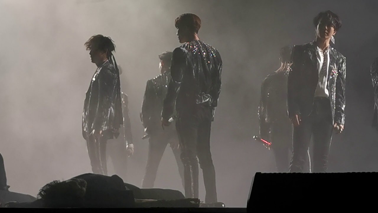 GOT7 - Out + Never Ever [Keep Spinning Live in Sydney]