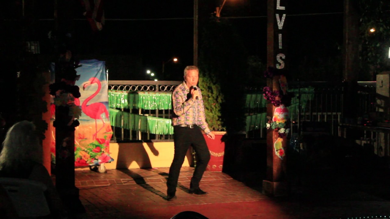 Colin Paul sings 'It Hurts Me' Days Inn Pool Party 2015