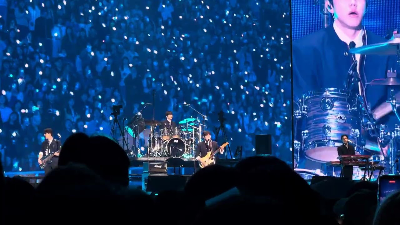 260307 DAY6 10th Anniversary Tour ＜The DECADE＞ in TAIPEI DAY1 Cam2 -  HAPPY
