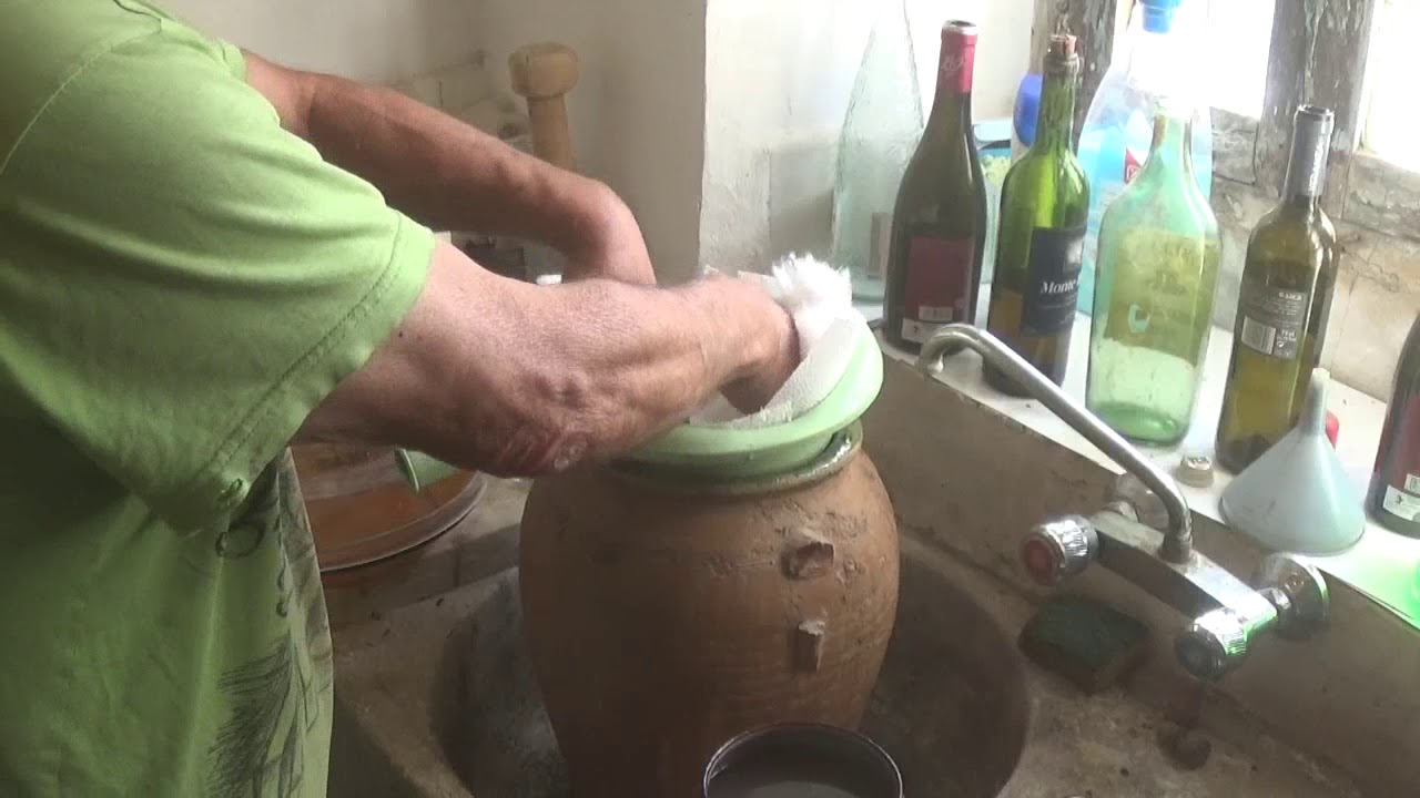 Cómo hacer vino casero parte 2. Filtrado del vino