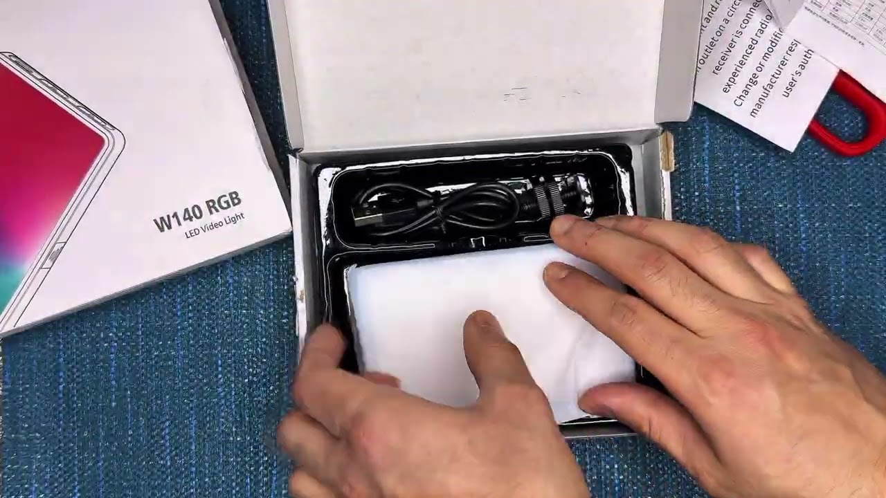 Led Video Light W140RGB Unboxing
