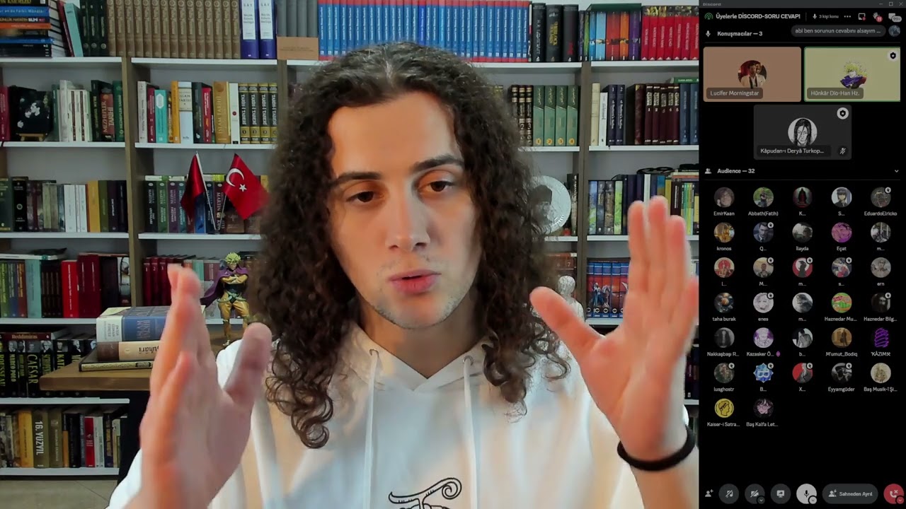 Diamond Tema, &Uuml;niversiteler Hakkında Konuşuyor