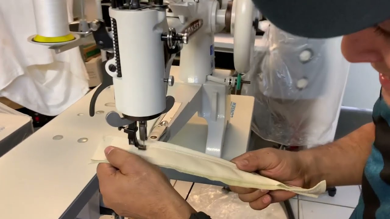 Consew 29 Cylinder Arm Shoe Repair and Mending Lock Stitch. Hand bags. Machine