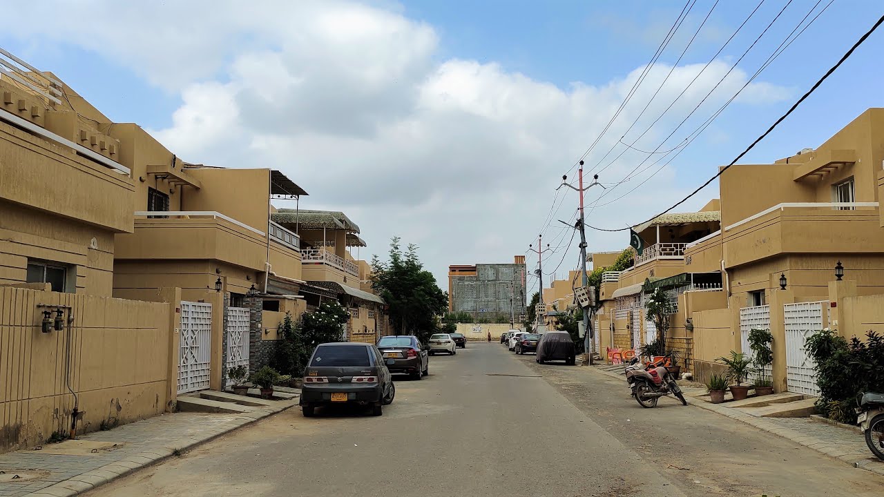 120 Sqyrd 5 Room Double Storey Villa For Sale in Gohar Green City Malir