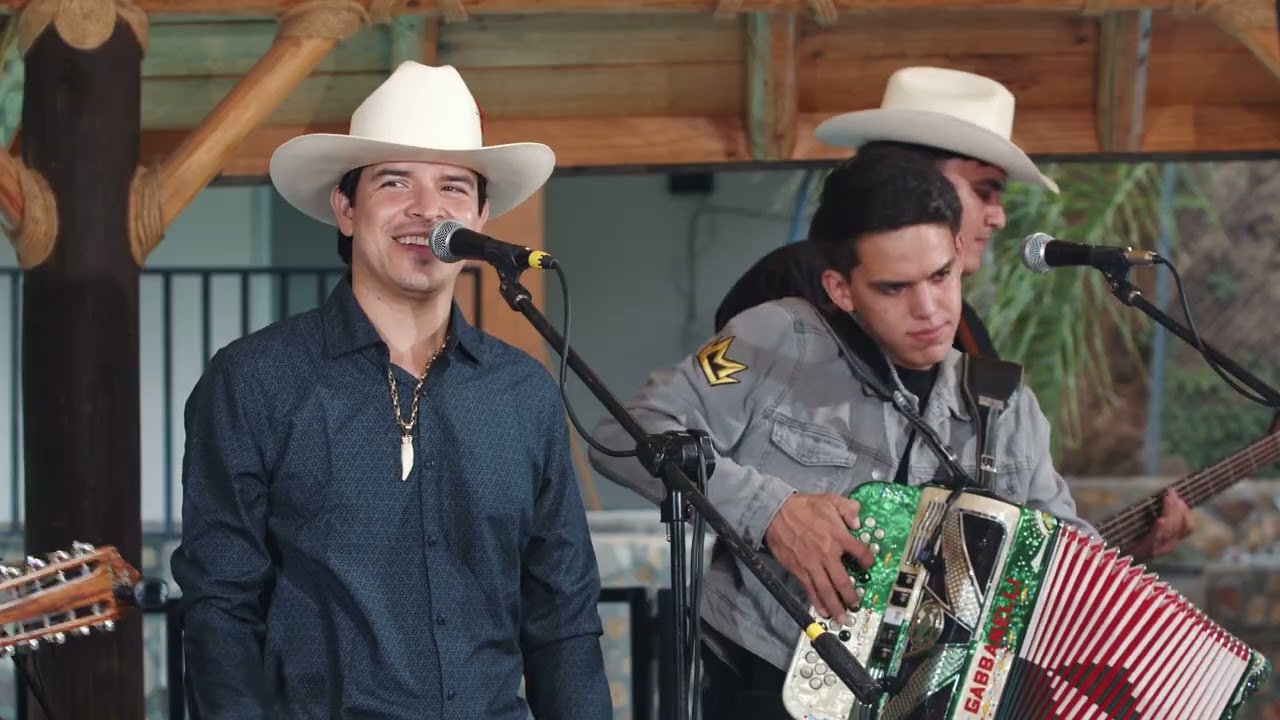 El Rayo De Sinaloa  - El Piloto y Su Estilo x Los Mayores (En Vivo)