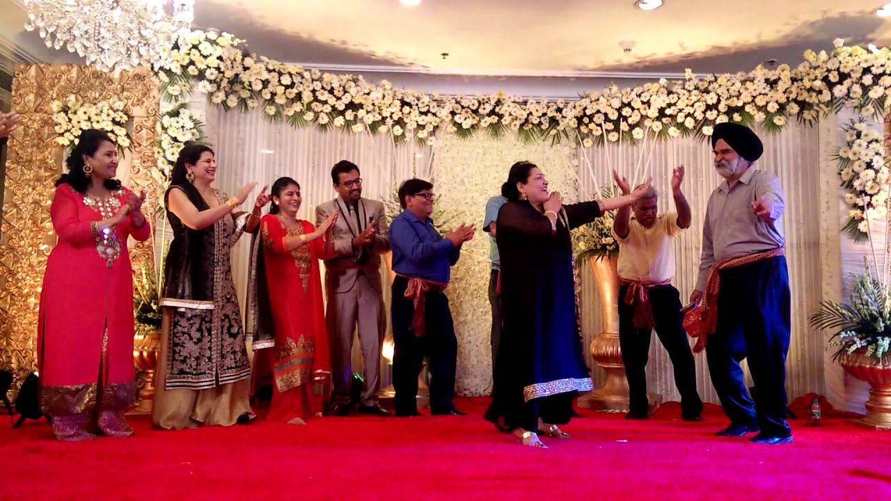 Parents Performance at Sagan Ceremony - Udde jab jab zulfe